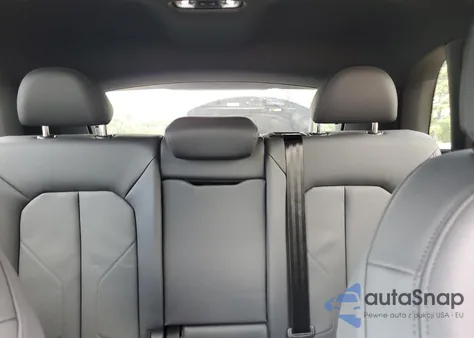 2024 Audi Q3 Premium S Line 45 z USA, uszkodzony, nr VIN WA1DECF35R1123123